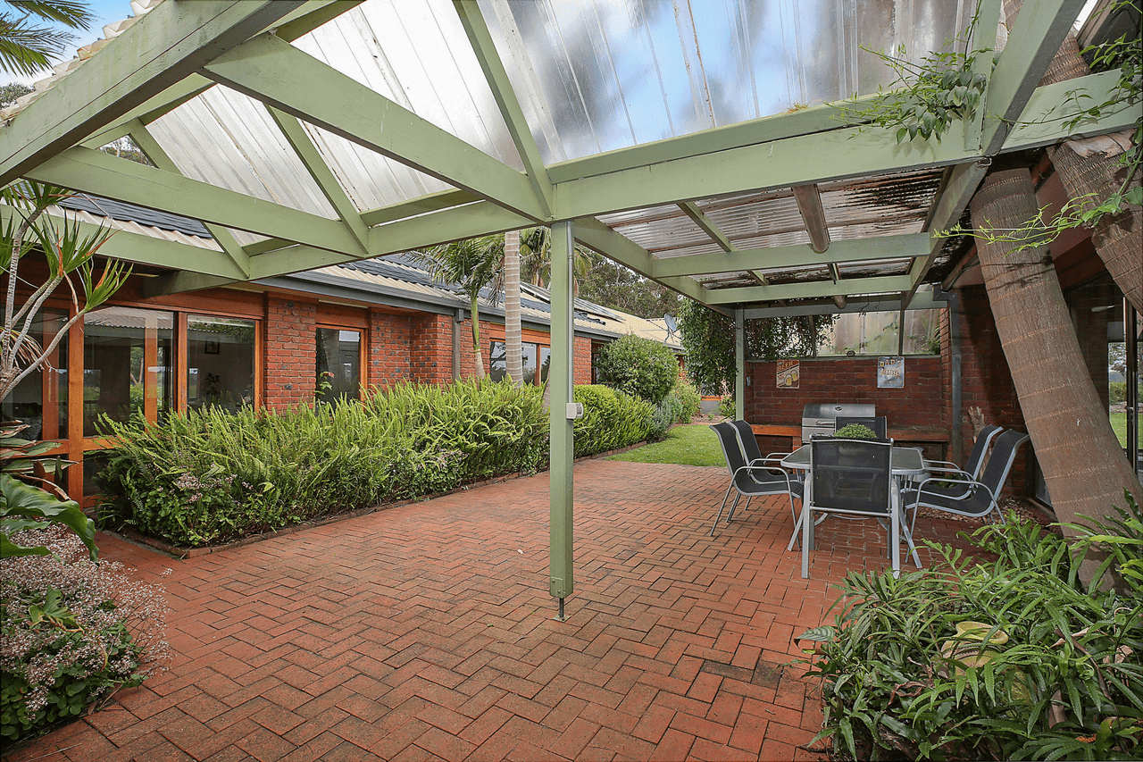 560 Moreys Road, BRUCKNELL, VIC 3268