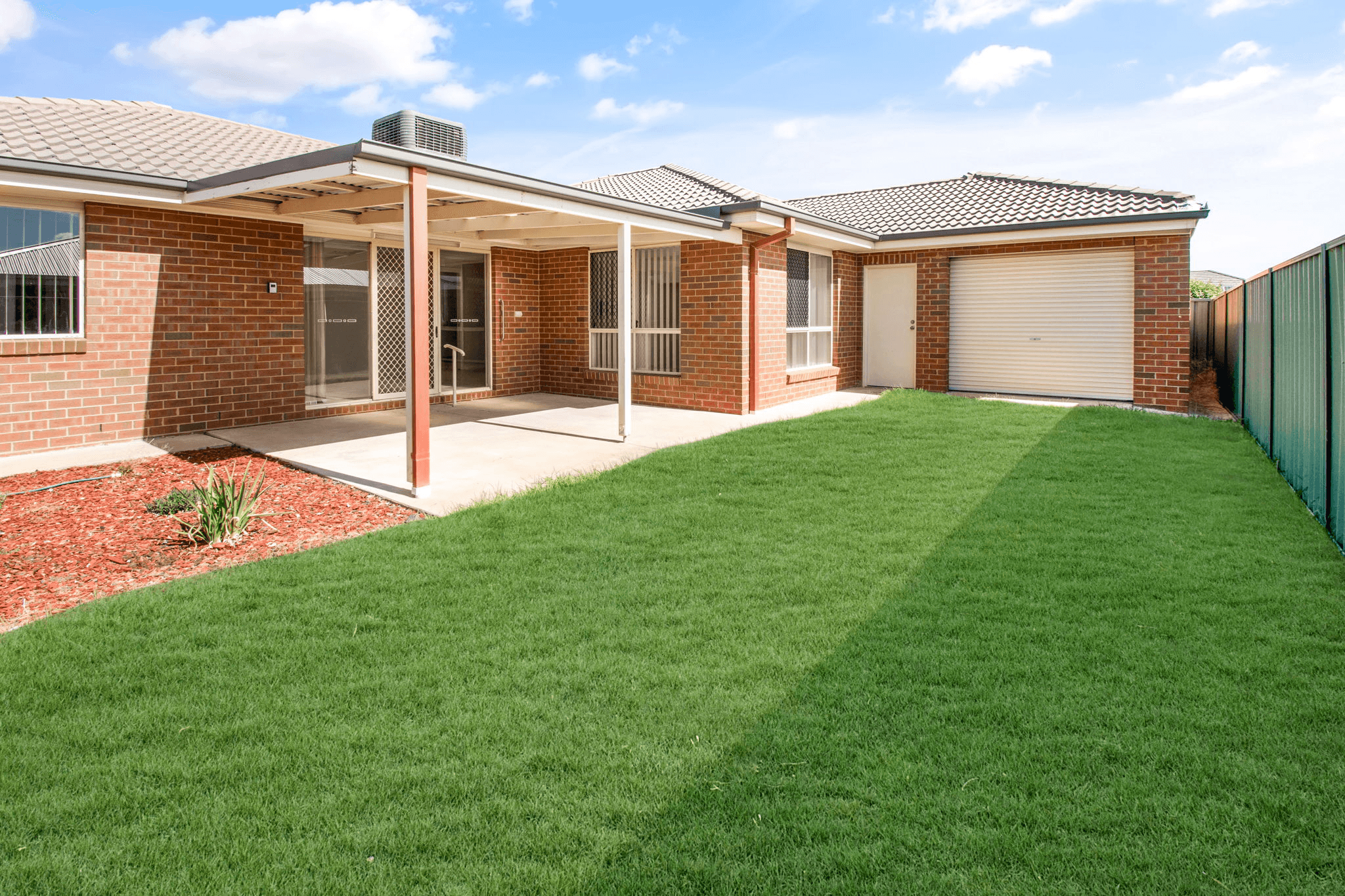 11 Melaleuca Drive, FOREST HILL, NSW 2651