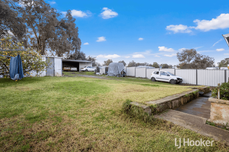 33 Evans Street, Collie, WA 6225