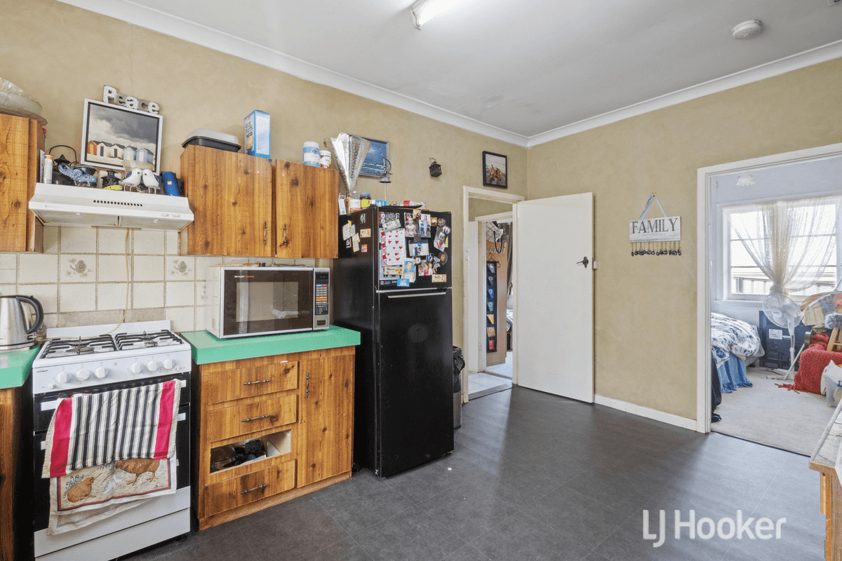 33 Evans Street, Collie, WA 6225