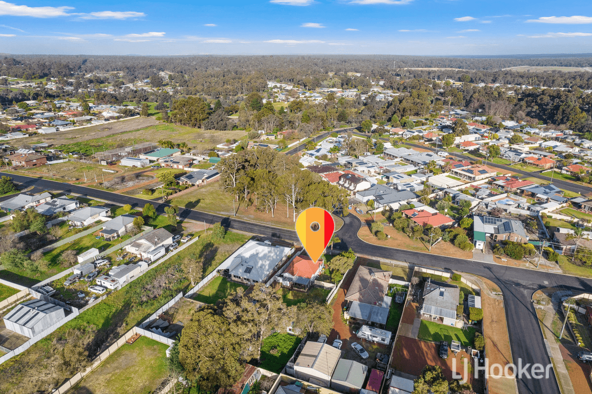 33 Evans Street, Collie, WA 6225