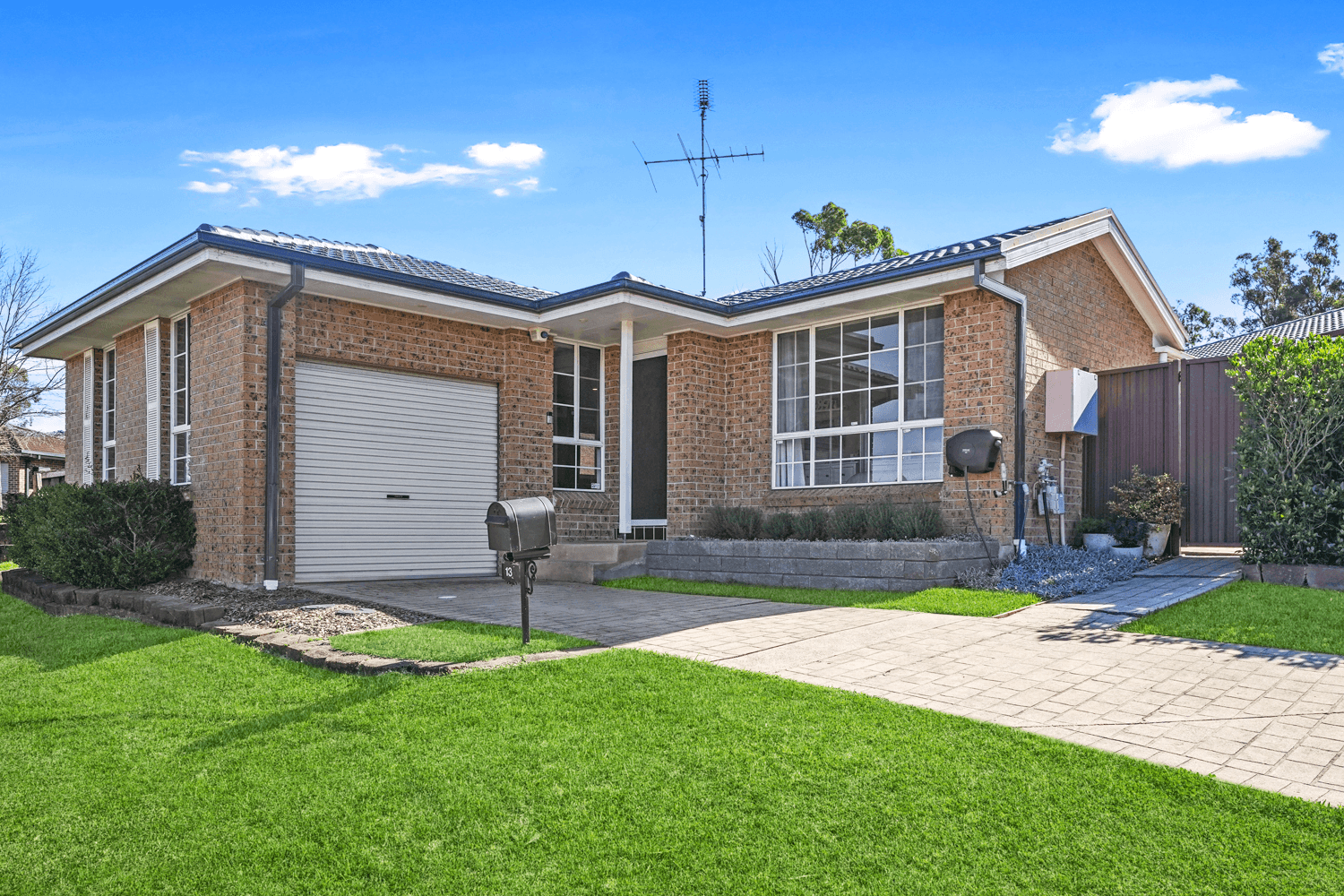 13 Coral Pea Court, Colyton, NSW 2760