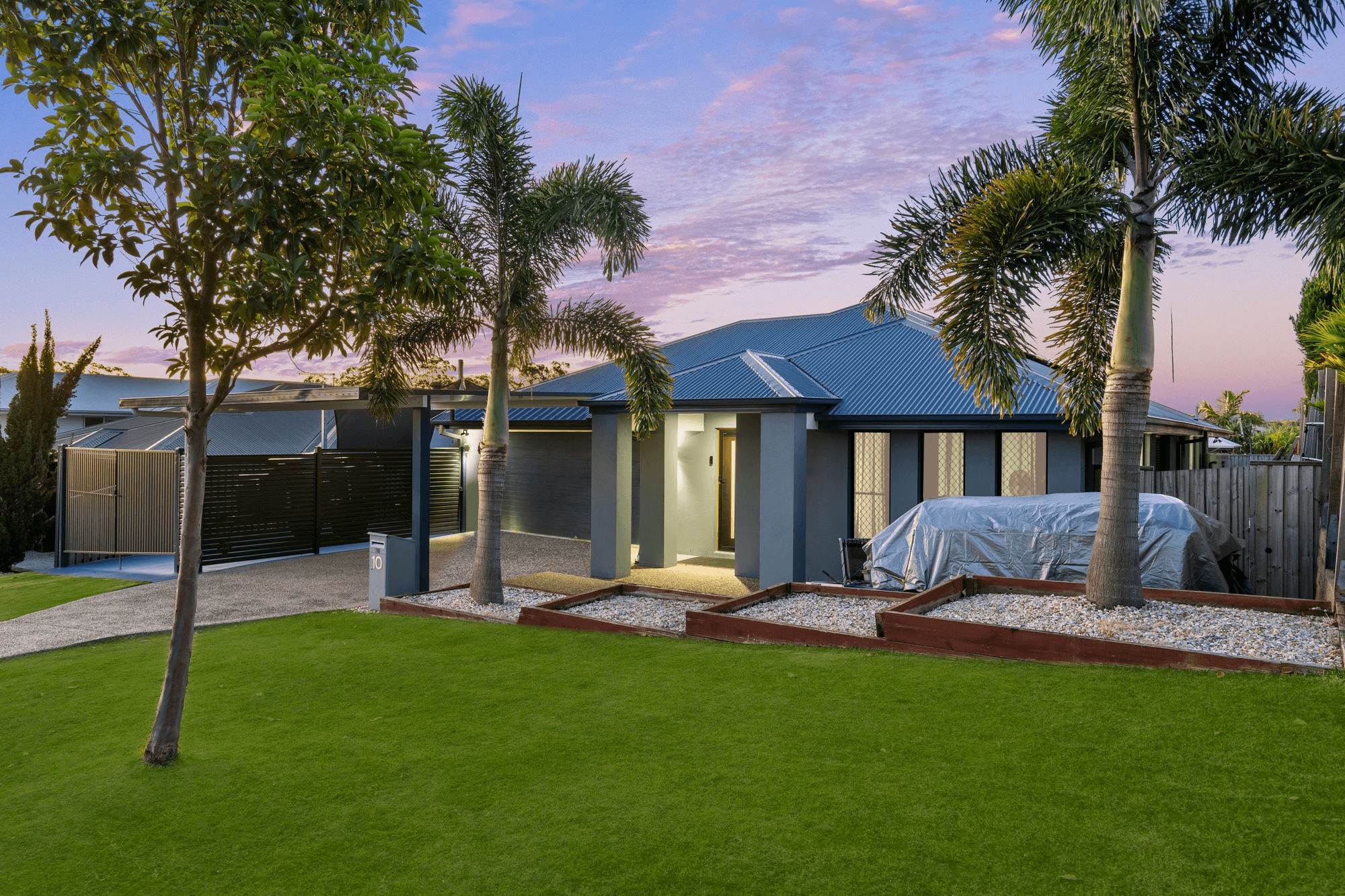 10 Longstaff Crescent, PIMPAMA, QLD 4209