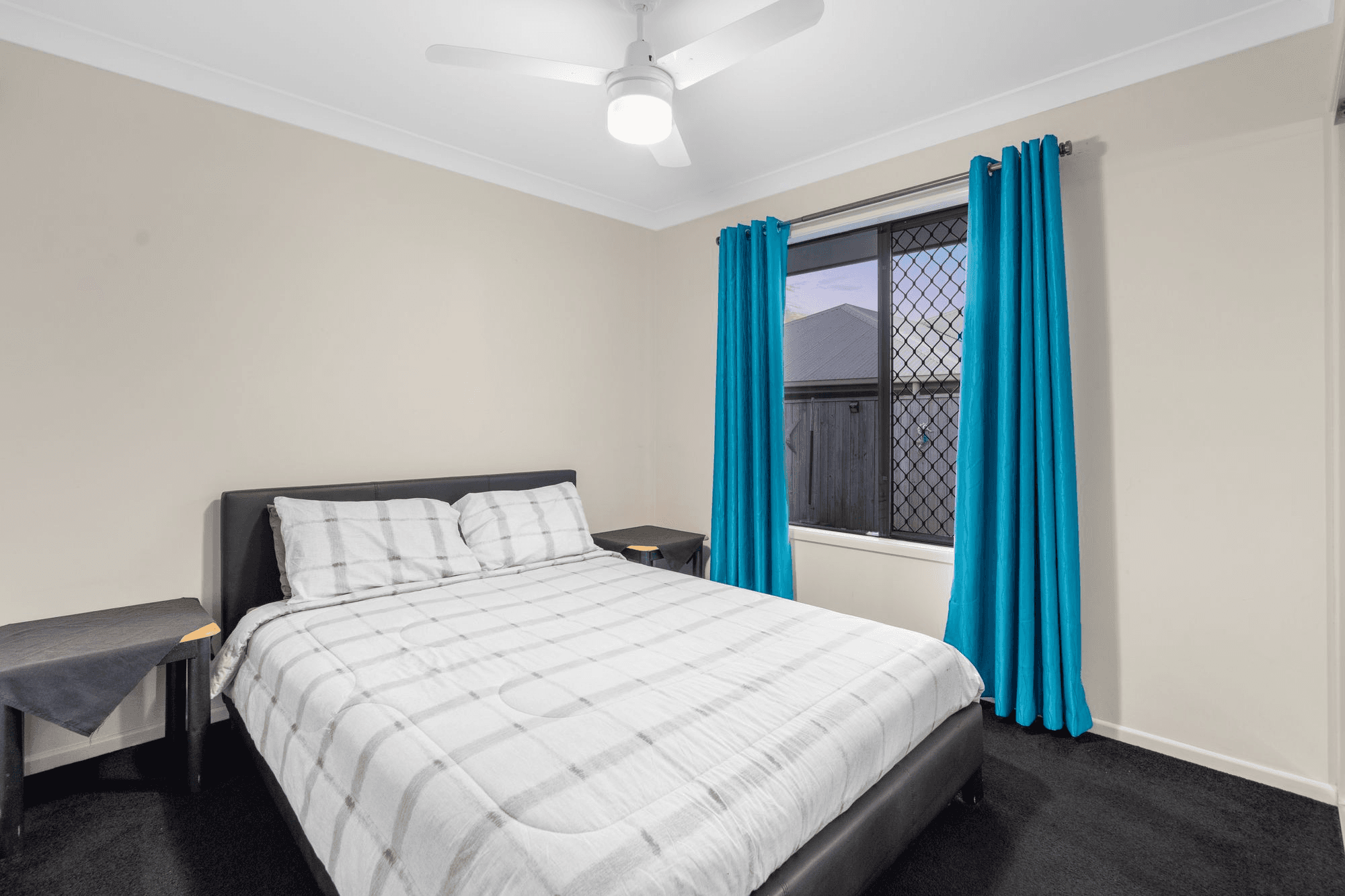 10 Longstaff Crescent, PIMPAMA, QLD 4209