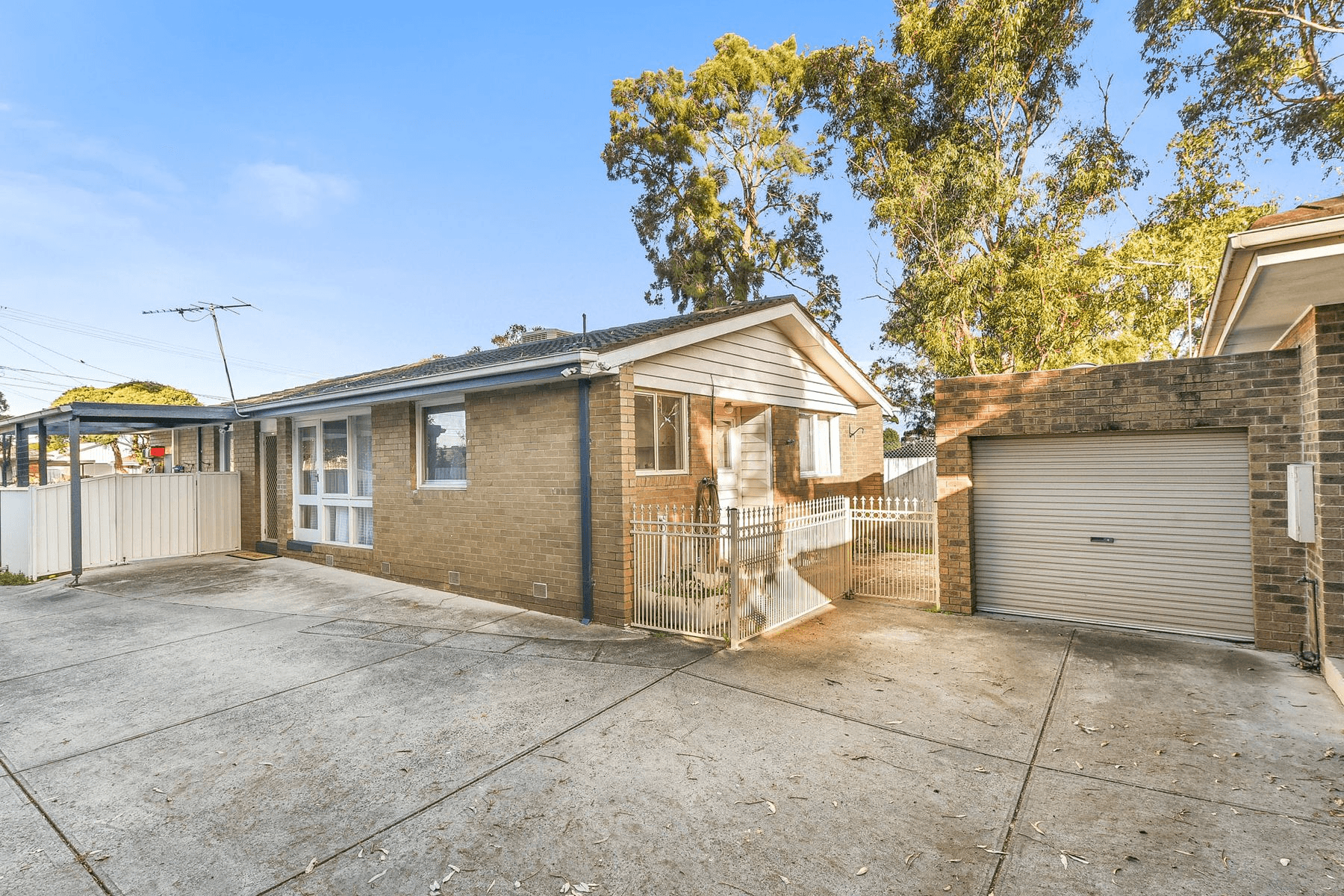 1/8 Woomera Avenue, KEYSBOROUGH, VIC 3173