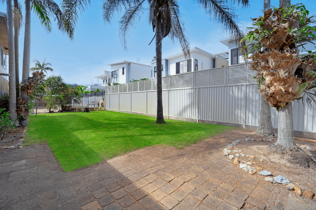 26 Tallebudgera Drive, PALM BEACH, QLD 4221