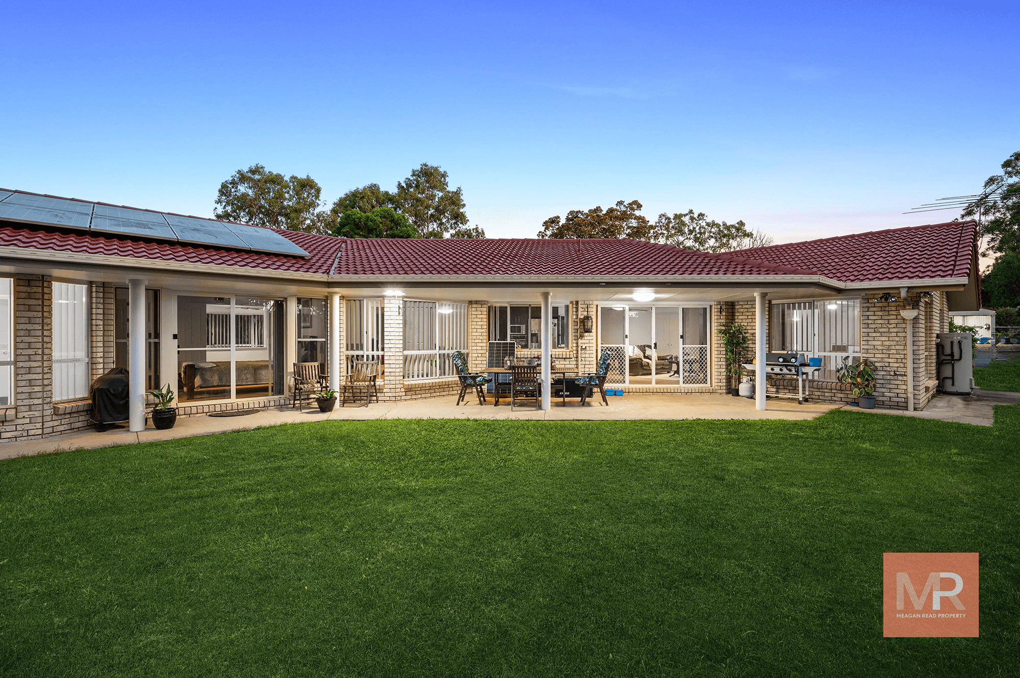 1-11 Canterbury Drive, MUNDOOLUN, QLD 4285