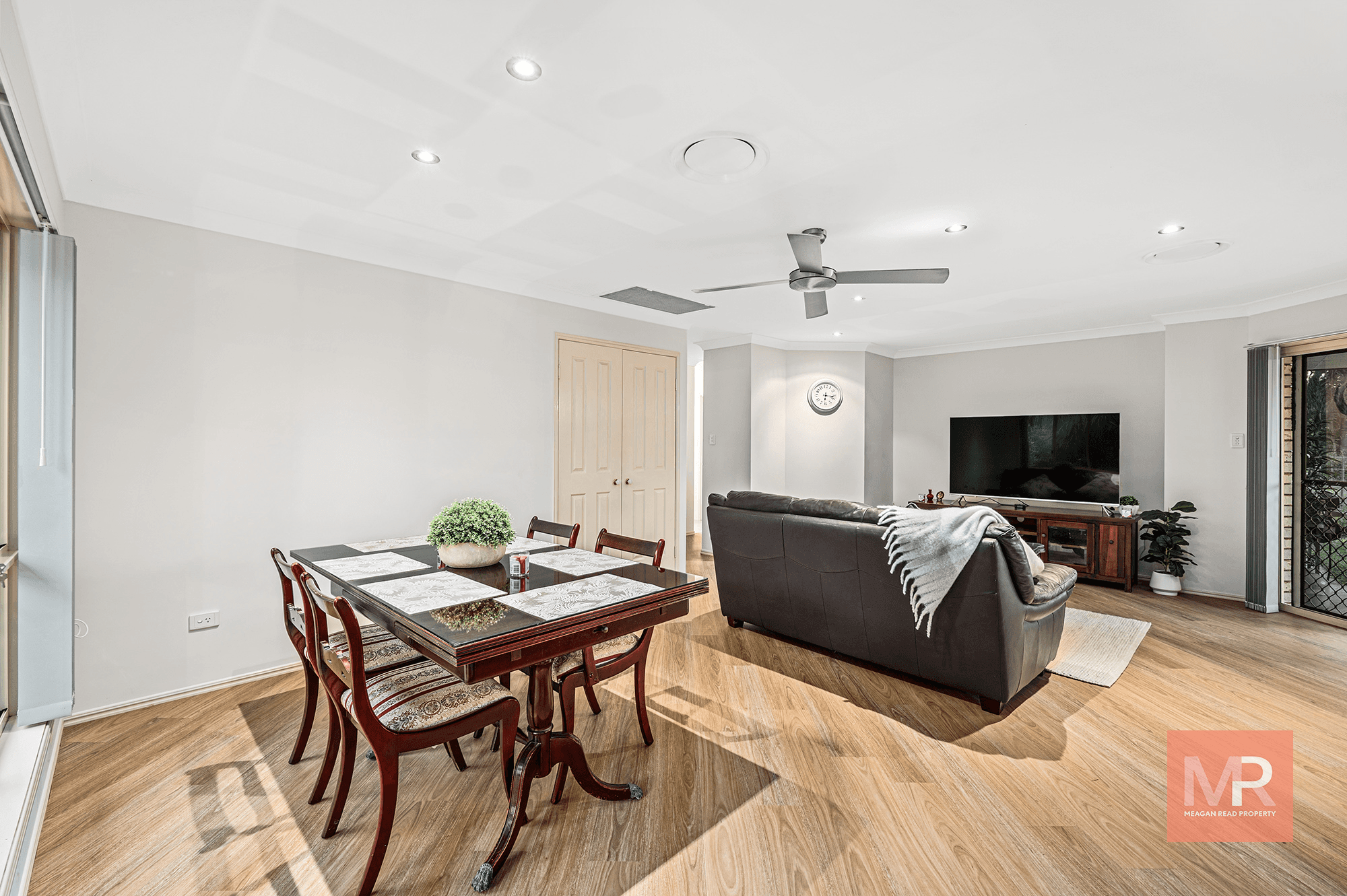 1-11 Canterbury Drive, MUNDOOLUN, QLD 4285