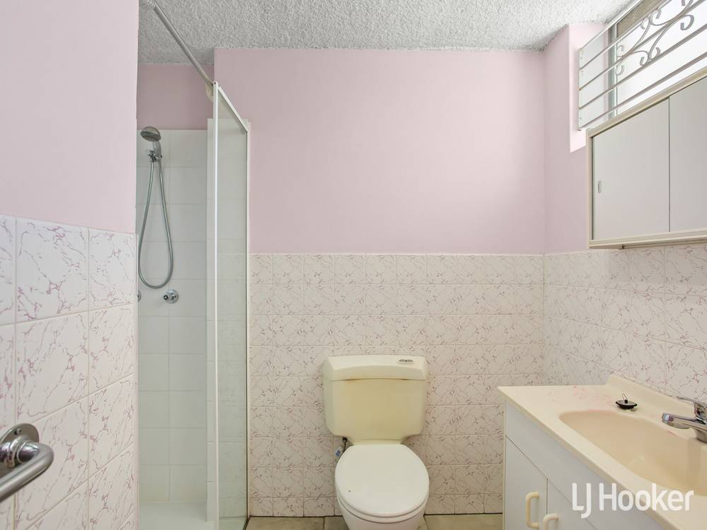 2/9 Meredith Street, REDCLIFFE, QLD 4020