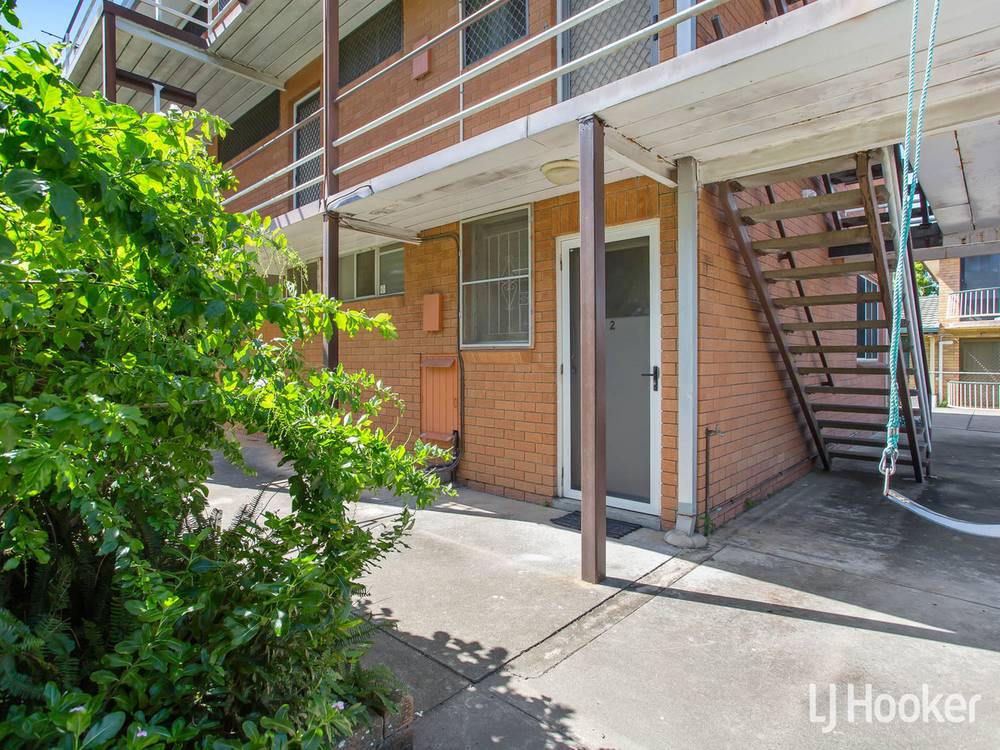2/9 Meredith Street, REDCLIFFE, QLD 4020
