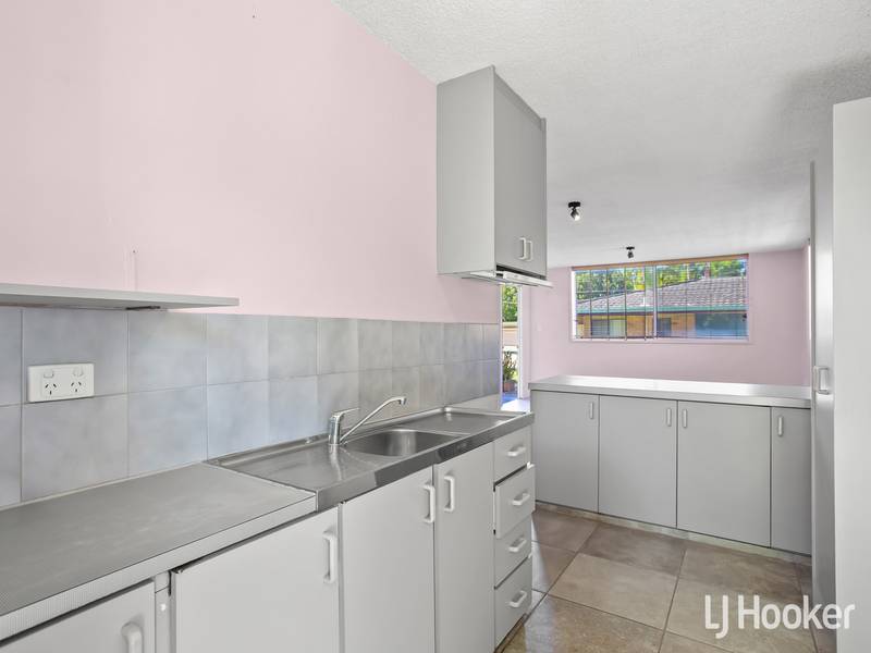 2/9 Meredith Street, REDCLIFFE, QLD 4020