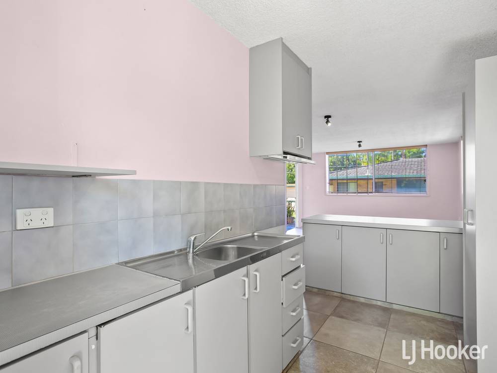 2/9 Meredith Street, REDCLIFFE, QLD 4020