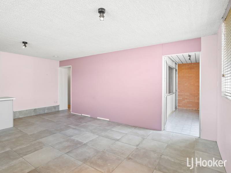 2/9 Meredith Street, REDCLIFFE, QLD 4020