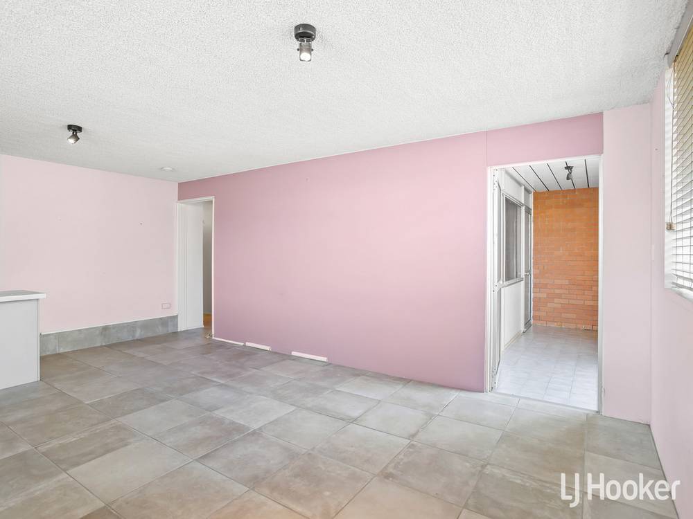 2/9 Meredith Street, REDCLIFFE, QLD 4020