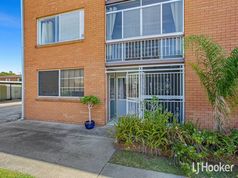 2/9 Meredith Street, REDCLIFFE, QLD 4020