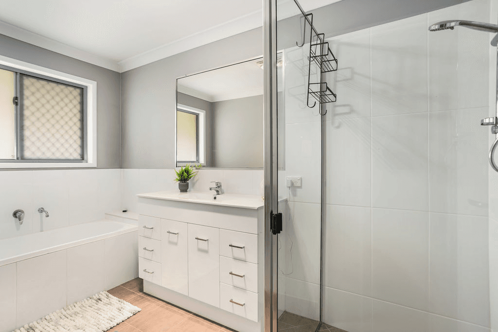24a Laurette Drive, Glenore Grove, QLD 4342