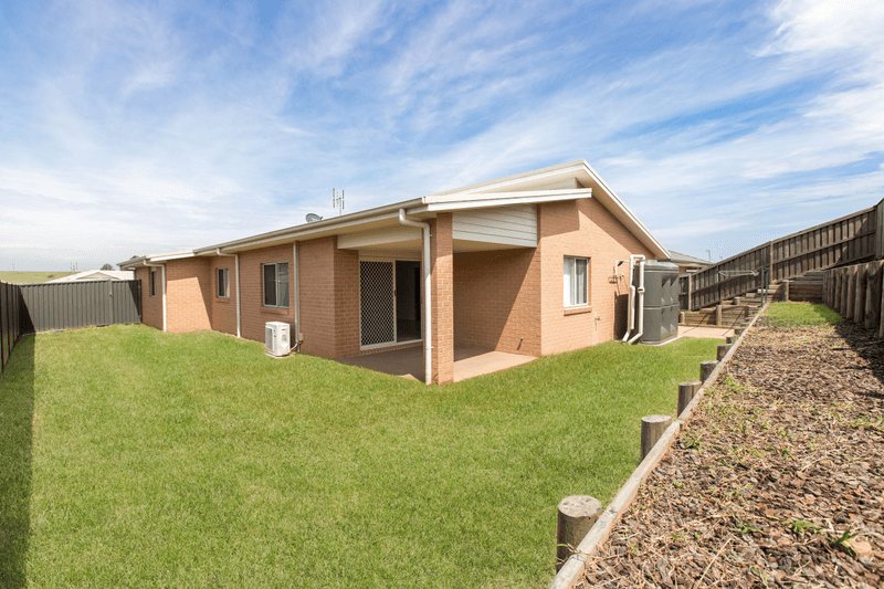 11 Broad Street, GILLIESTON HEIGHTS, NSW 2321