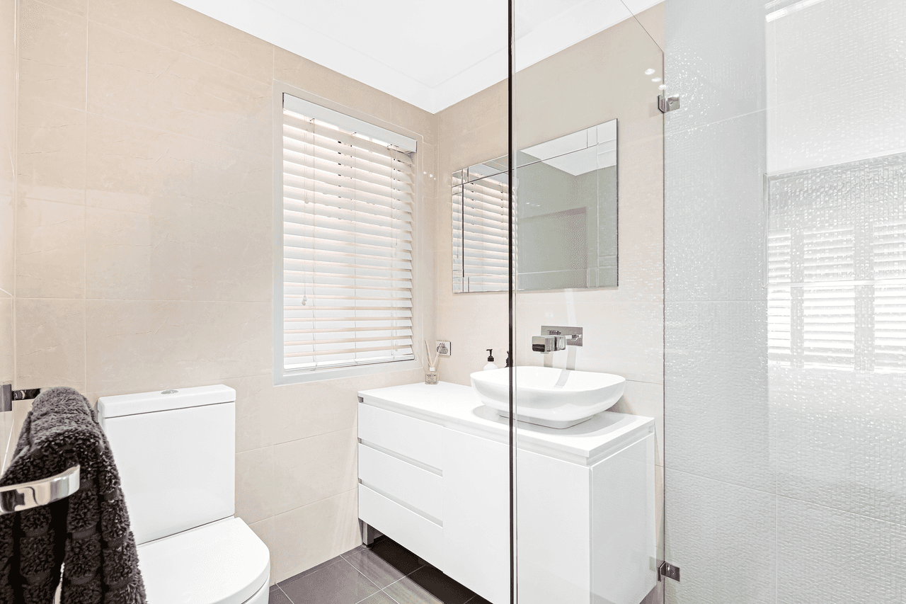 3 St Helens Close, WEST HOXTON, NSW 2171