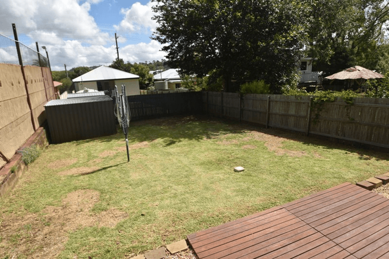 5 Seaton Street, SOUTH TOOWOOMBA, QLD 4350