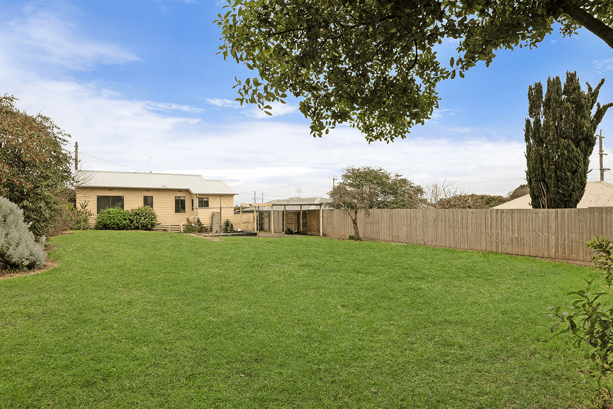 2 Russell Avenue, Warrnambool, VIC 3280