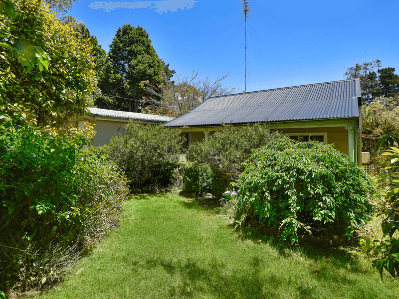 84 Godson Avenue, Blackheath, NSW 2785