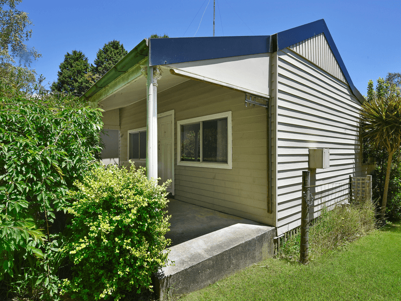 84 Godson Avenue, Blackheath, NSW 2785