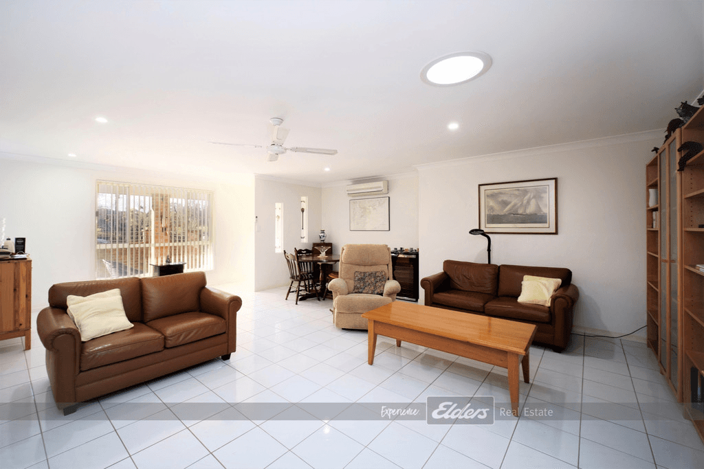 2 / 26 Pacific Parade, TUNCURRY, NSW 2428