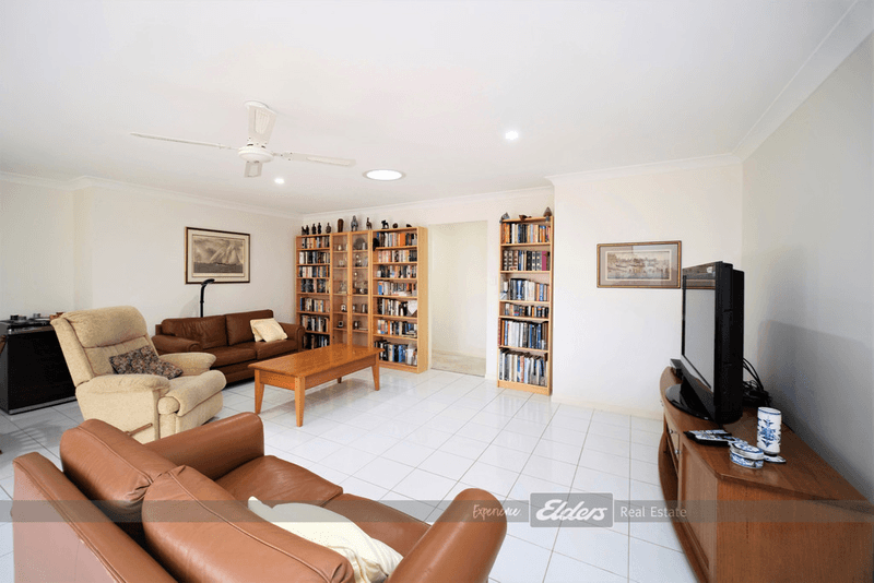 2 / 26 Pacific Parade, TUNCURRY, NSW 2428