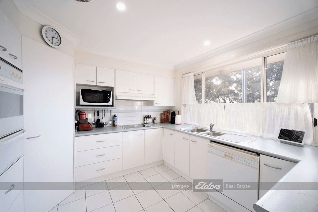 2 / 26 Pacific Parade, TUNCURRY, NSW 2428