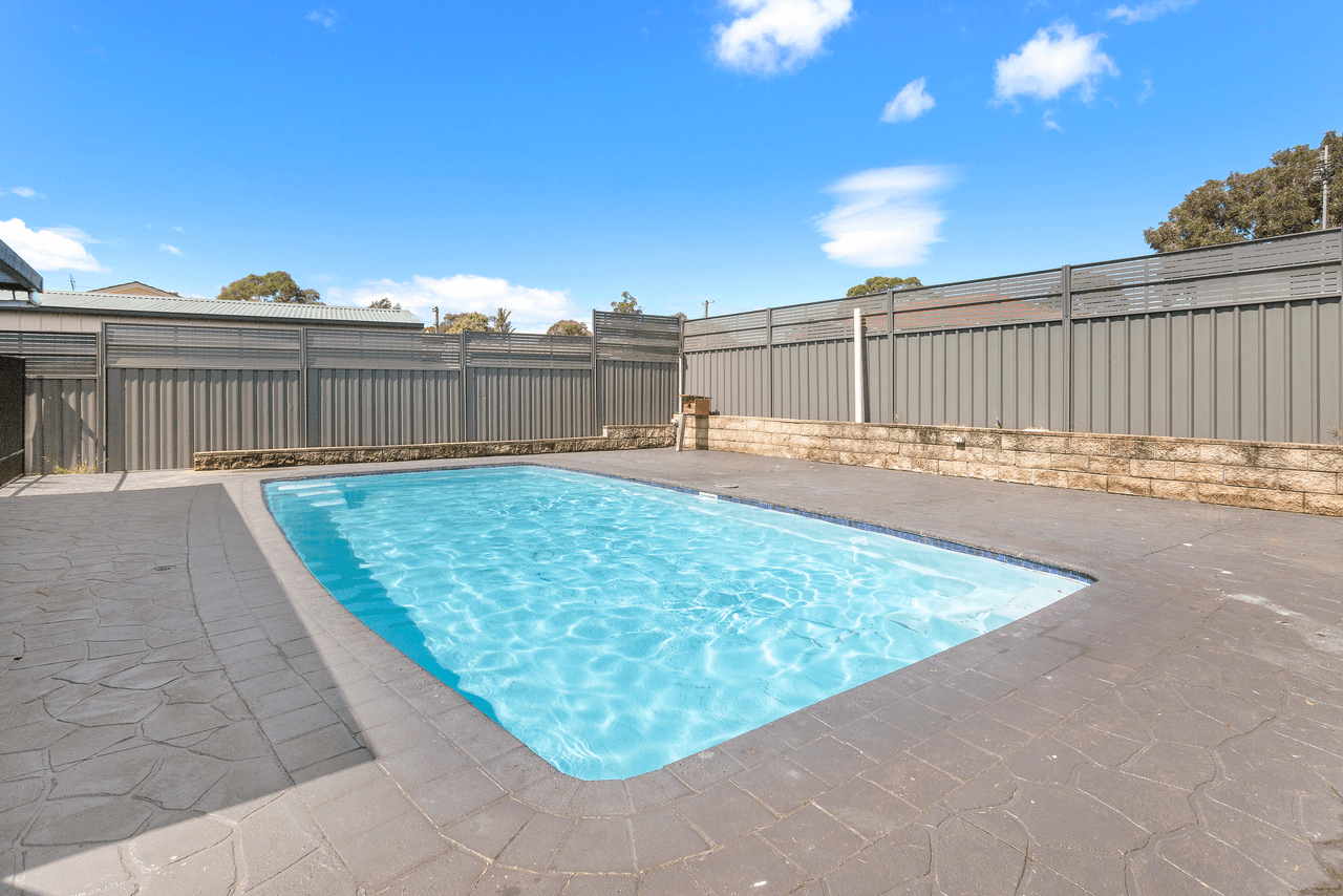 24 Kyeema Avenue, Koonawarra, NSW 2530