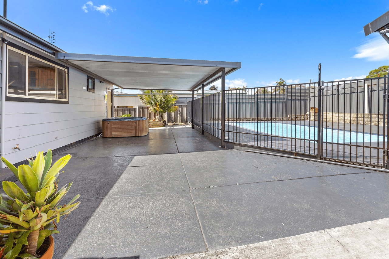 24 Kyeema Avenue, Koonawarra, NSW 2530