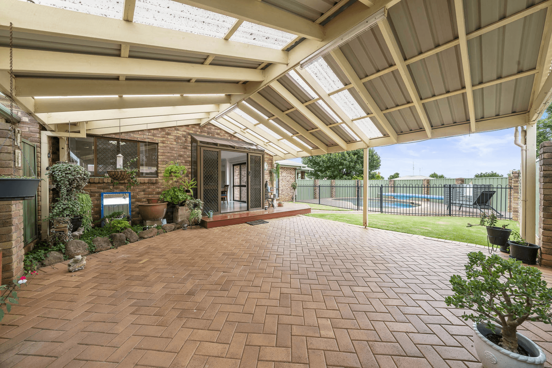 26 Wiemers Crescent, CENTENARY HEIGHTS, QLD 4350