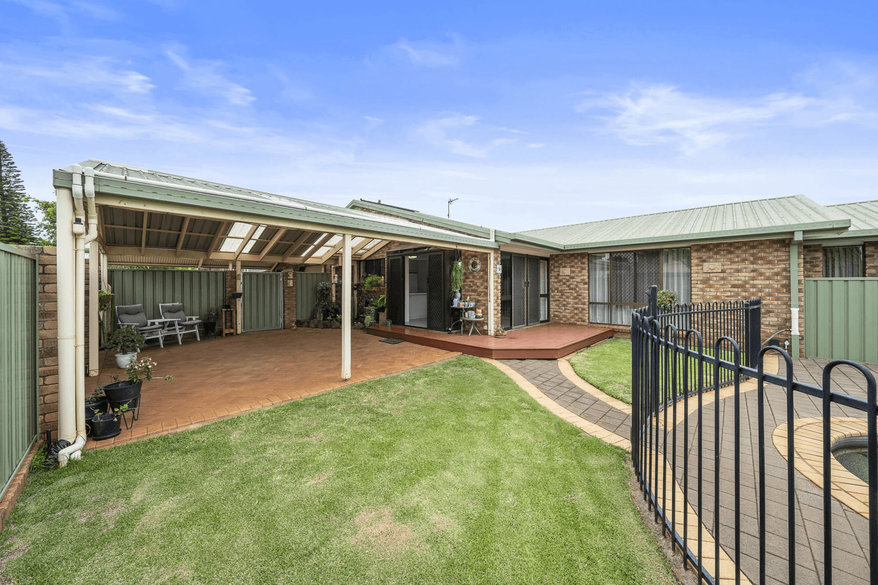 26 Wiemers Crescent, CENTENARY HEIGHTS, QLD 4350