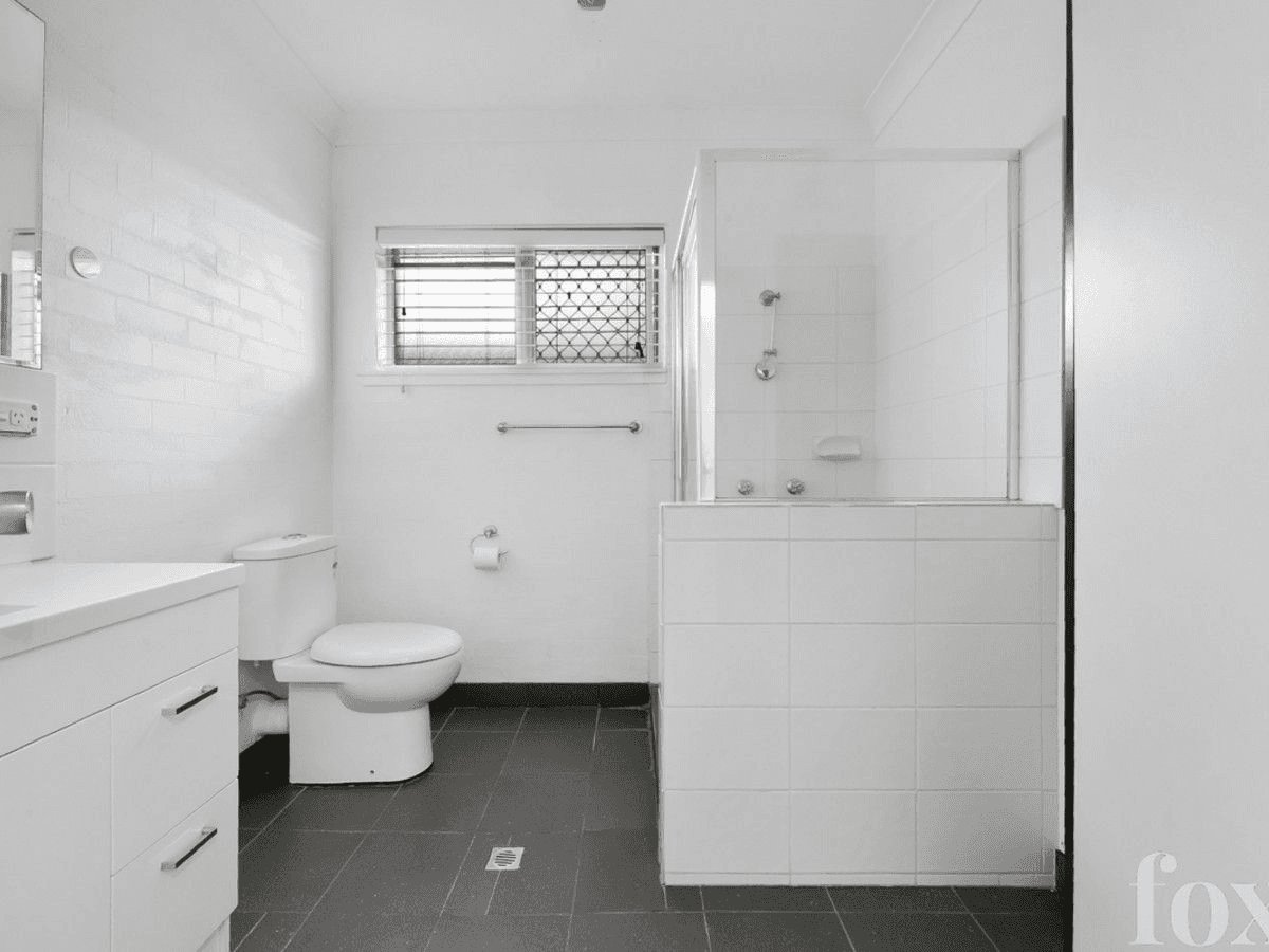 4/17 Meyer Street, SOUTHPORT, QLD 4215