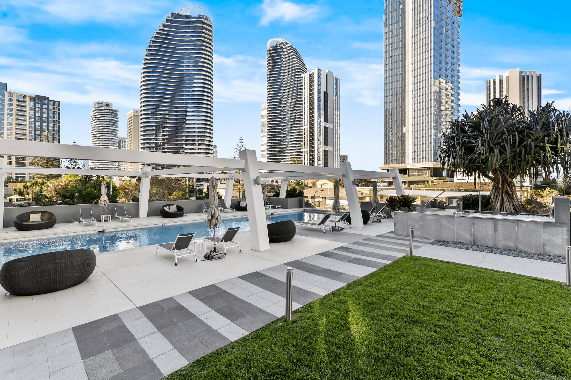 1103/2663 Gold Coast Highway, BROADBEACH, QLD 4218