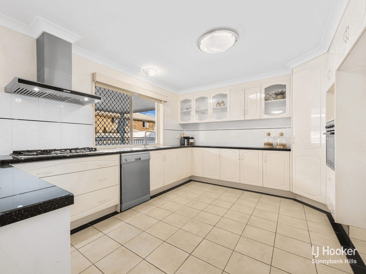 25 Crestwood Street, KURABY, QLD 4112