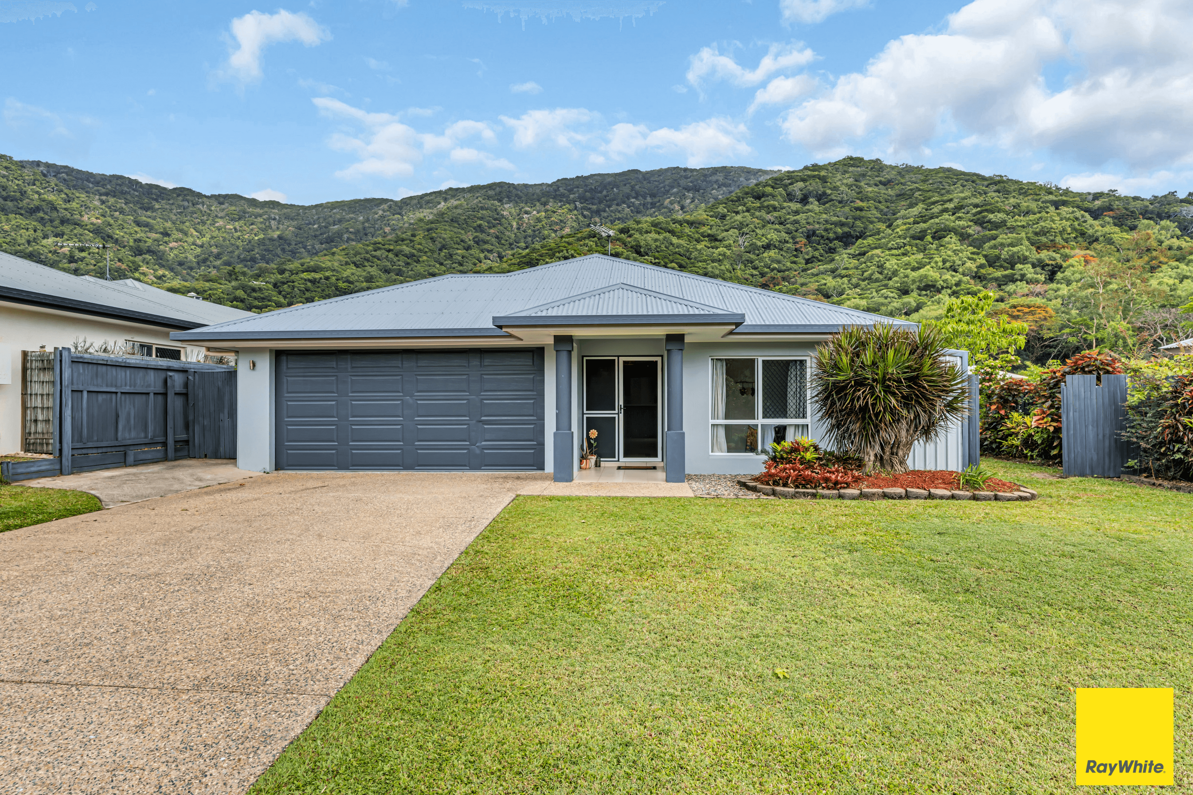 35 Hideaway Close, PALM COVE, QLD 4879