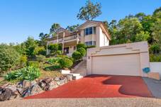 11 Tara Terrace, CARRARA, QLD 4211