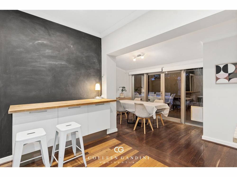 4 Lambert Street, Alfred Cove, WA 6154