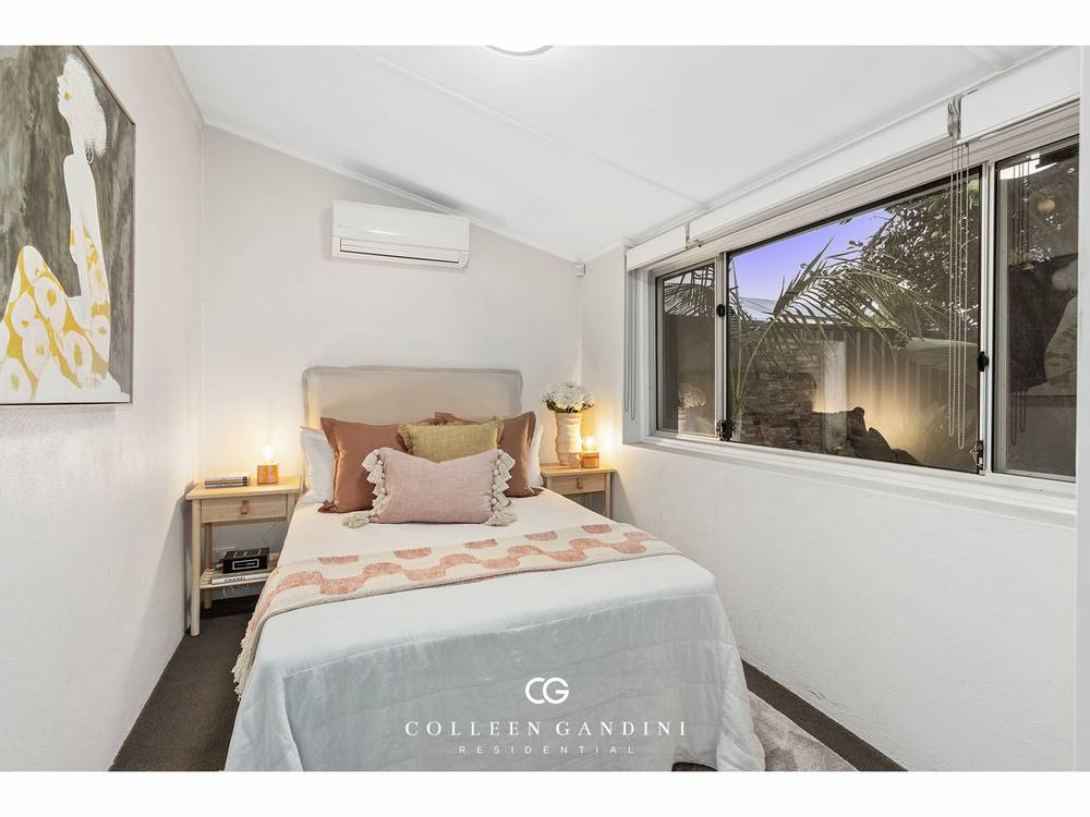 4 Lambert Street, Alfred Cove, WA 6154