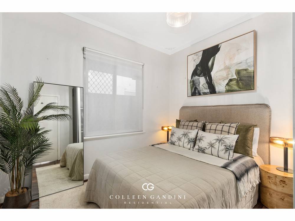 4 Lambert Street, Alfred Cove, WA 6154