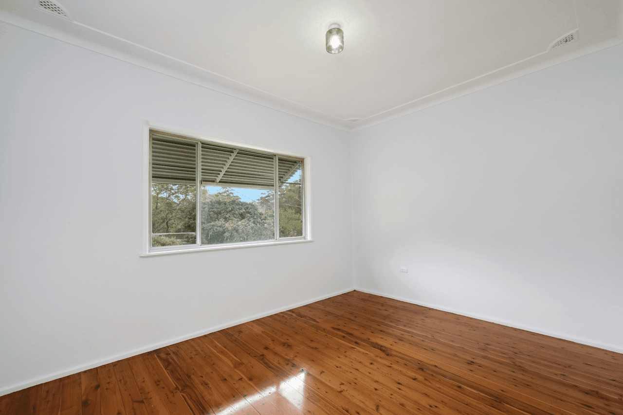 3 Tania Drive, POINT CLARE, NSW 2250