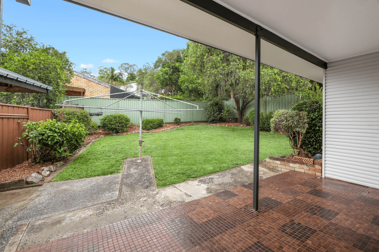 3 Tania Drive, POINT CLARE, NSW 2250