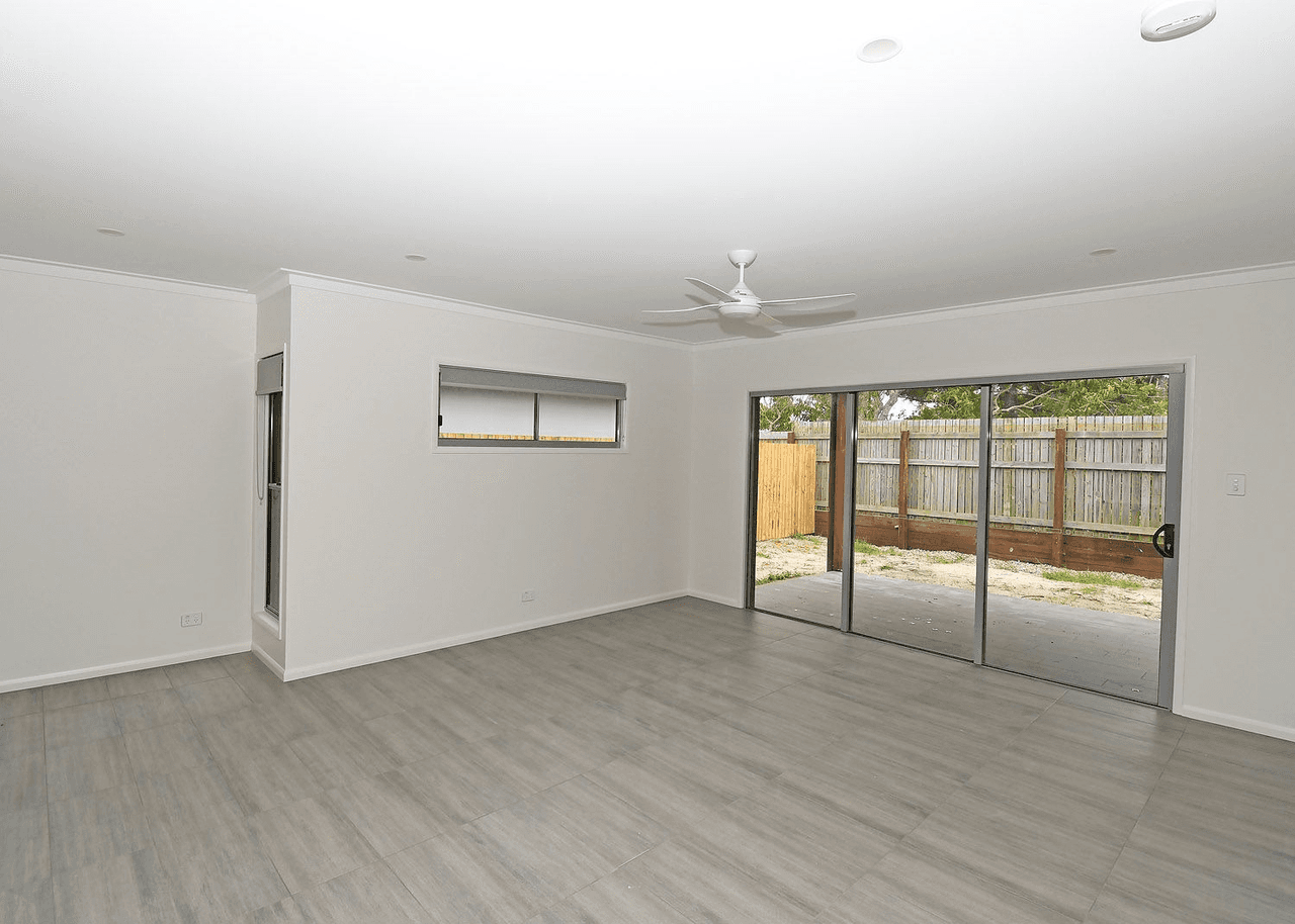 1-7/12 Honiton Street, Torquay, QLD 4655