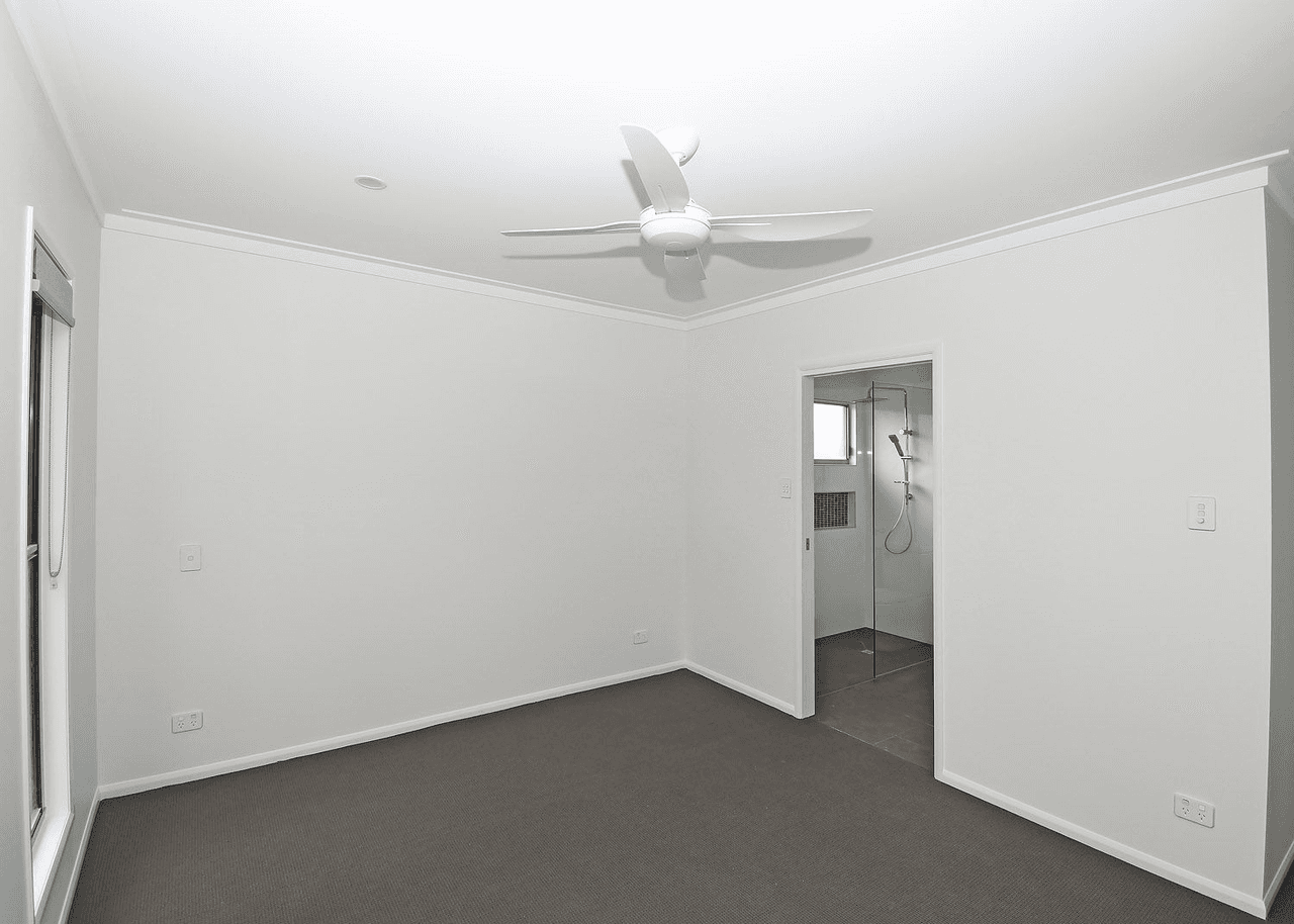 1-7/12 Honiton Street, Torquay, QLD 4655