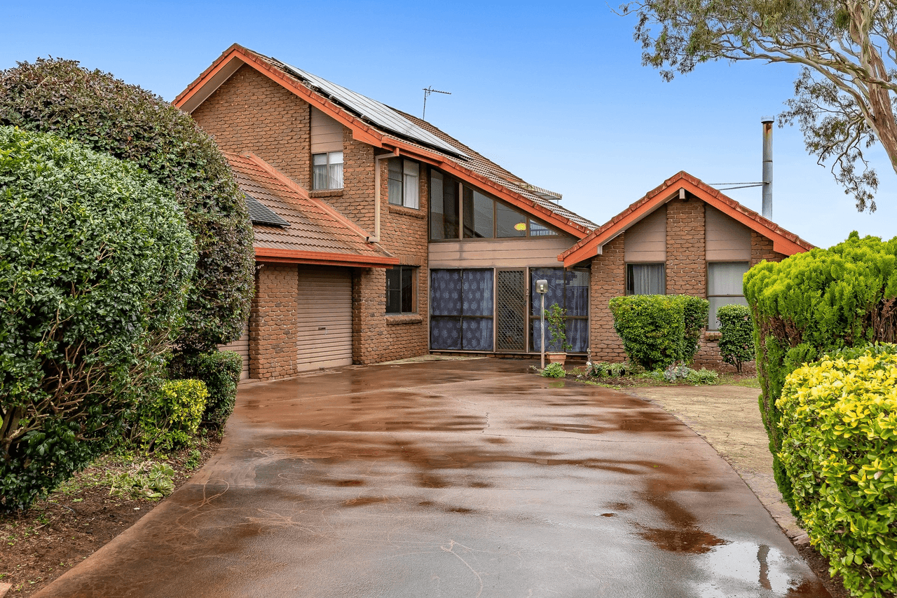 5 Amber Court, DARLING HEIGHTS, QLD 4350