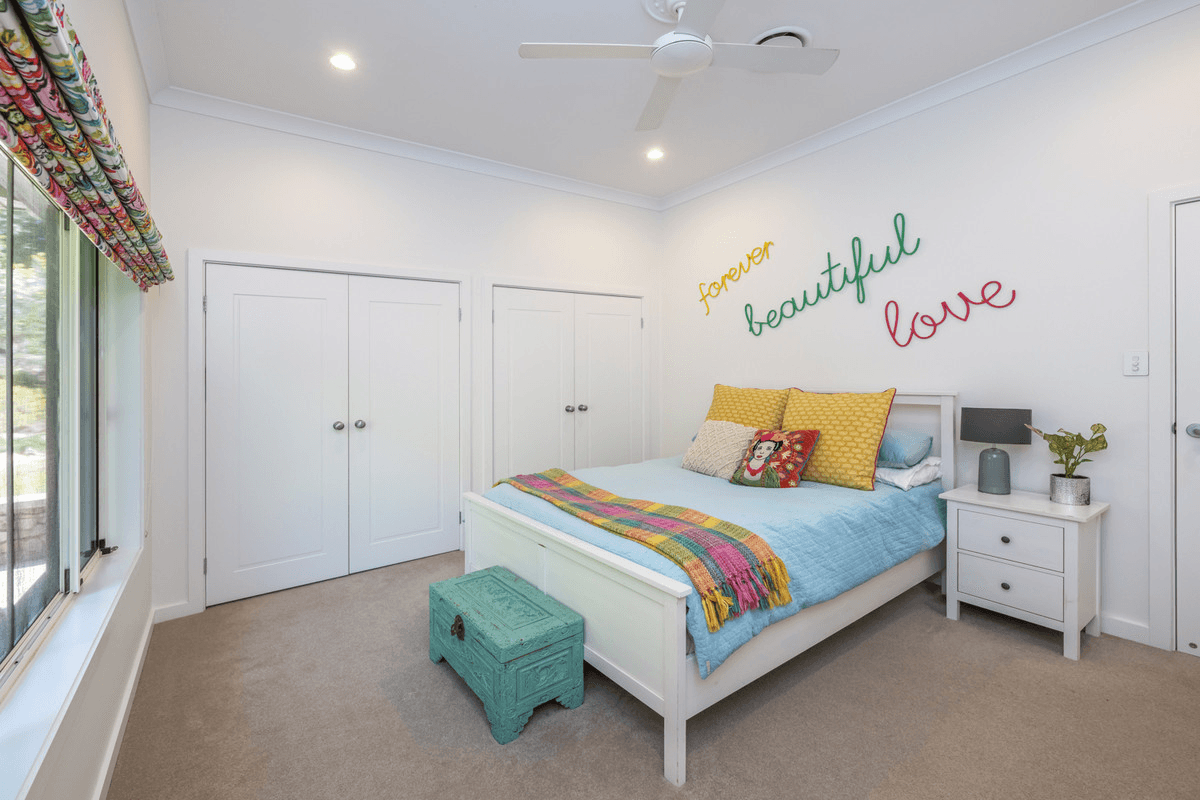 226 Moons Lane, Brookfield, Qld 4069