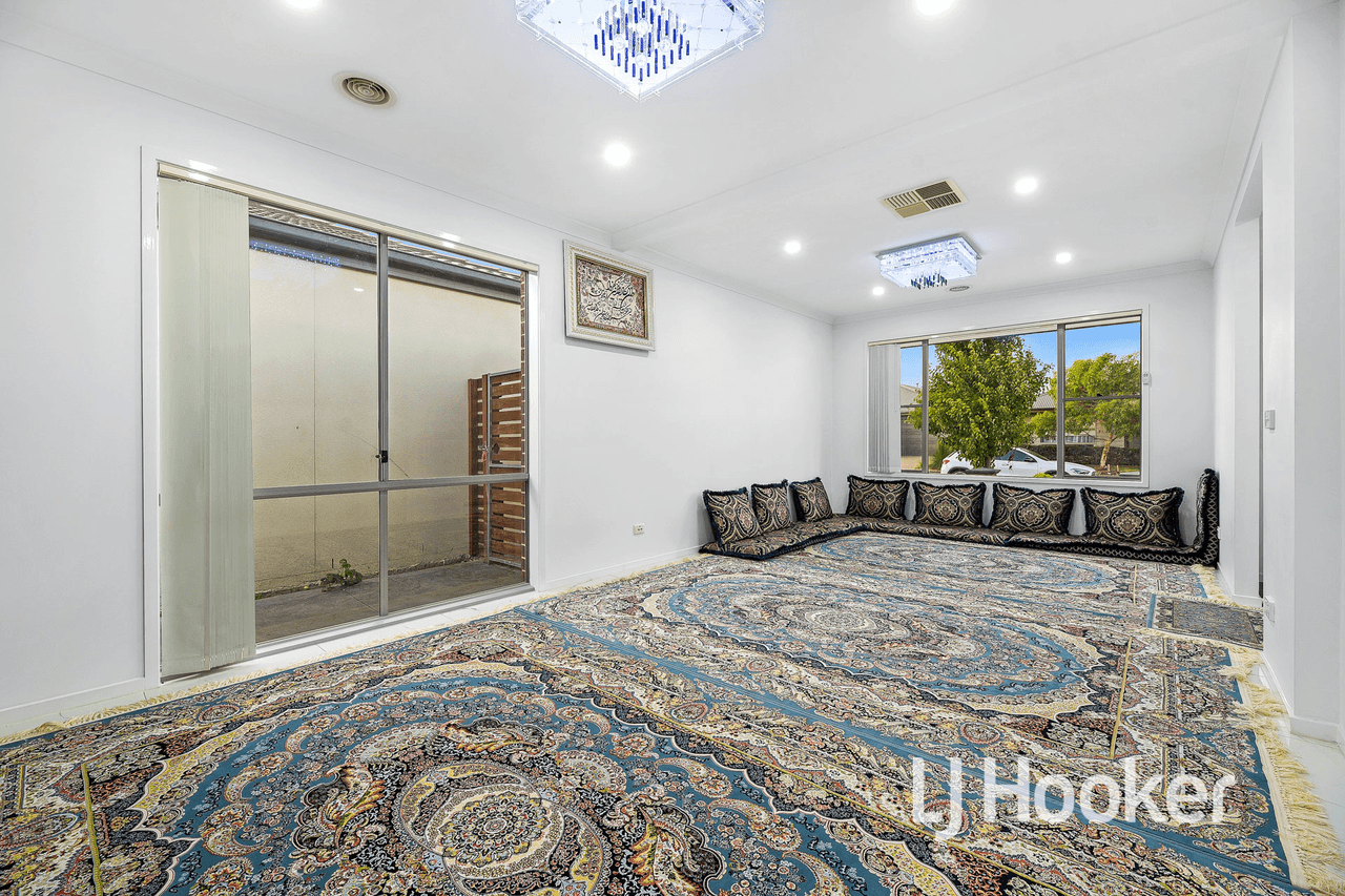 9 Campaspe Street, CLYDE NORTH, VIC 3978
