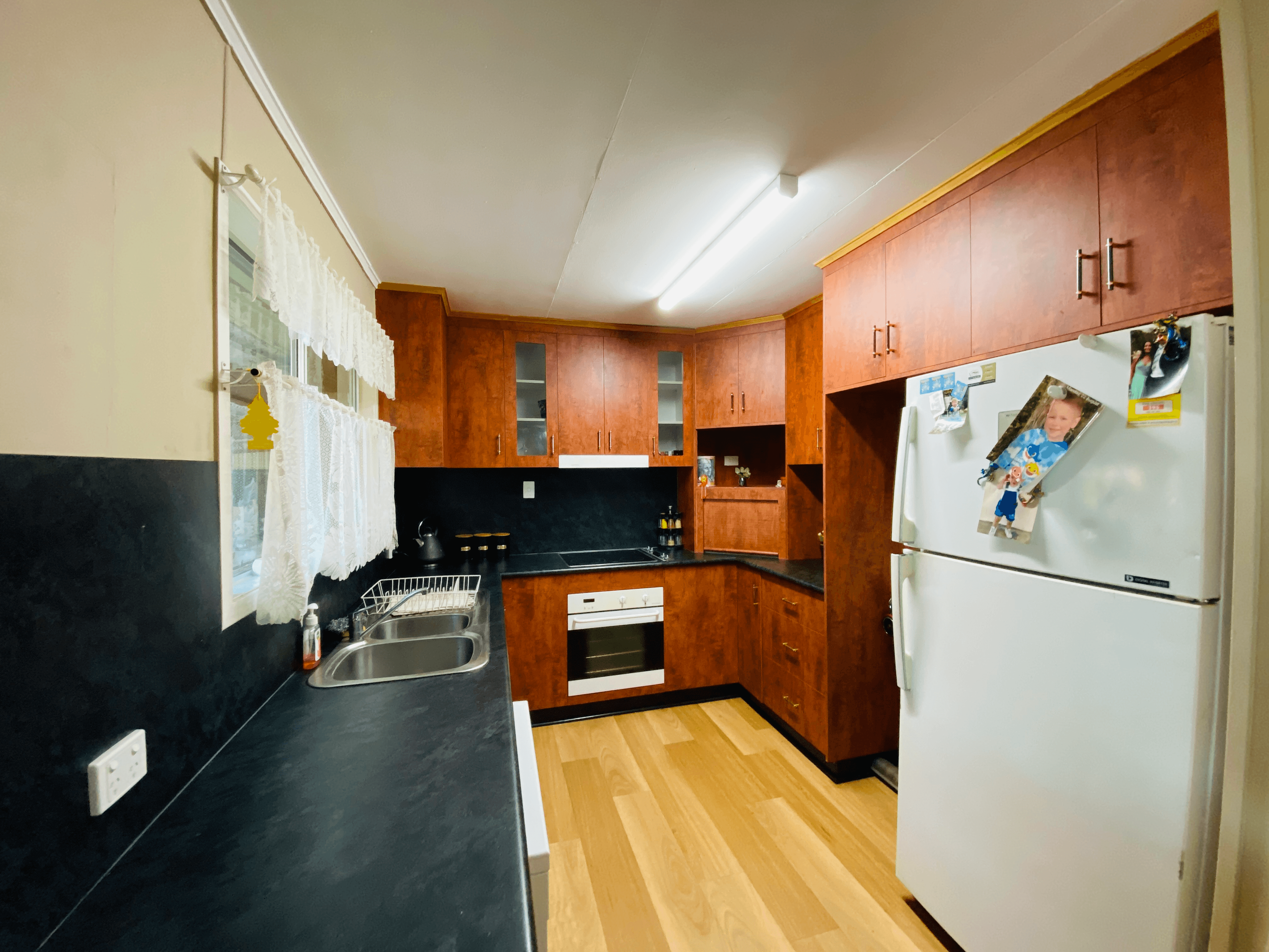 24 Cook Crescent, DYSART, QLD 4745