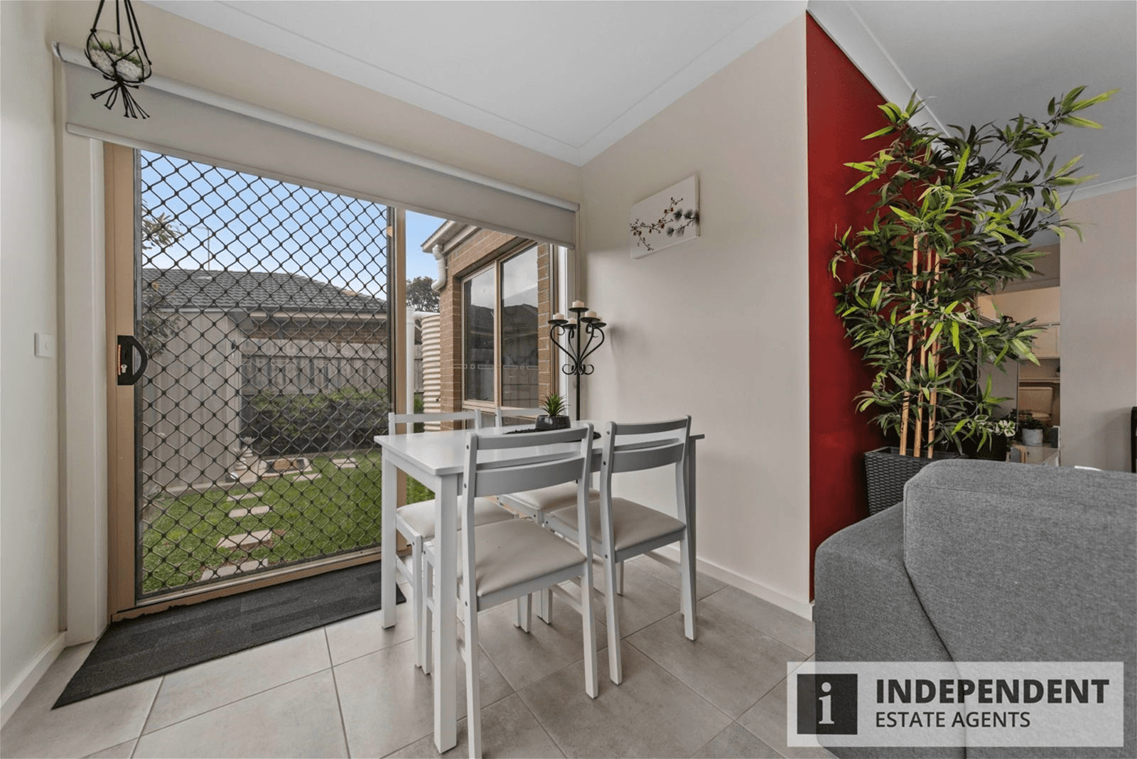 2/11 Bouvardia Crescent, FRANKSTON NORTH, VIC 3200